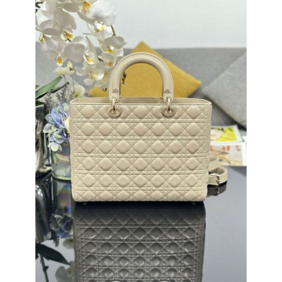 Replica Dior Lady Dior Large Quilted Lambskin Cannage Bag Beige Knockoff Cheap AAAAA Replica Dior Lady Dior Large Quilted Lambskin Cannage Bag Beige Fake Clone
