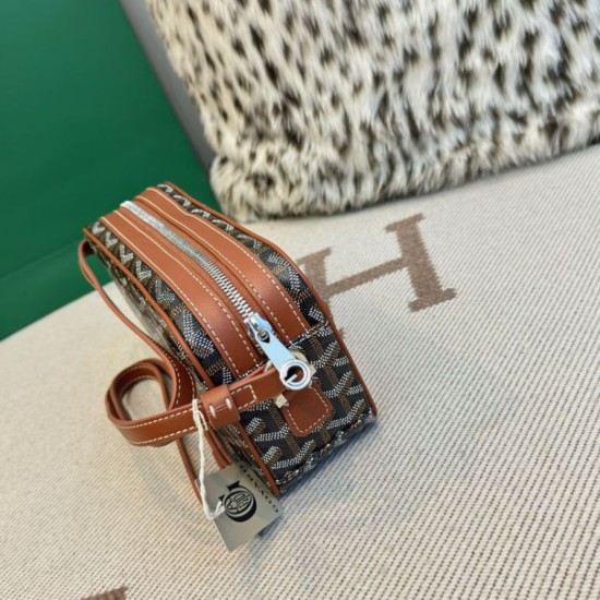 AAAAA Replica Goyard Cap-Vert PM Goyardine canvas bag brown Fake Clone