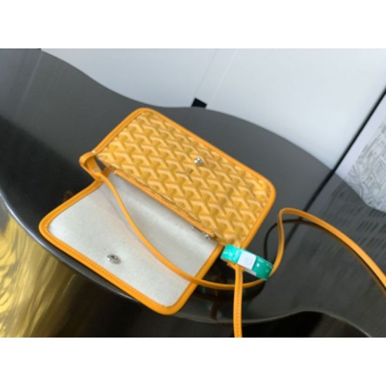 Replica Goyard Plumet clutch bag with Yellow initials Knockoff Cheap AAAAA Replica Goyard Plumet clutch bag with Yellow initials Fake Clone