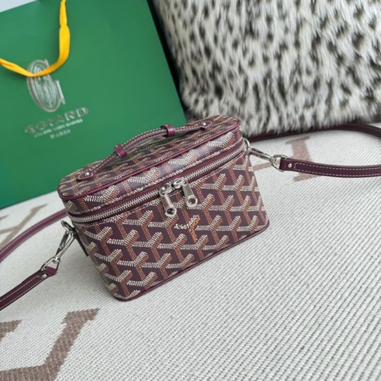 Replica Goyard Nano Muse Vanity Makeup Bag Bordeaux Knockoff Cheap AAAAA Replica Goyard Nano Muse Vanity Makeup Bag Bordeaux Fake Clone