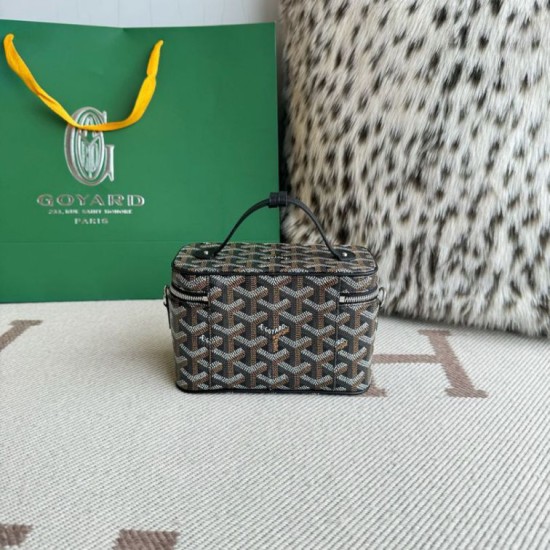 AAAAA Replica Goyard Nano Muse Vanity Makeup Bag Black Fake Clone