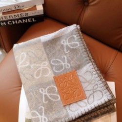 Replica Loewe Anagram Checked Cashmere Blanket Beige 135 x 170cm Clone Cheap