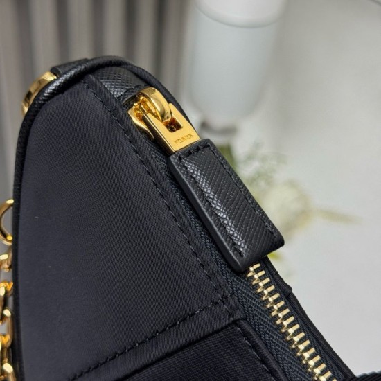 Knockoff Prada Re-Nylon Demi-Lune Crossbody Bag 1BH222 Black Fake Sale Online Replica Prada Re-Nylon Demi-Lune Crossbody Bag 1BH222 Black Clone Cheap