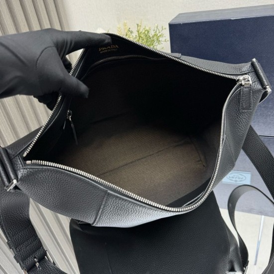 Replica Prada Messenger Crossbody Bag 2VH178 Black Clone Cheap