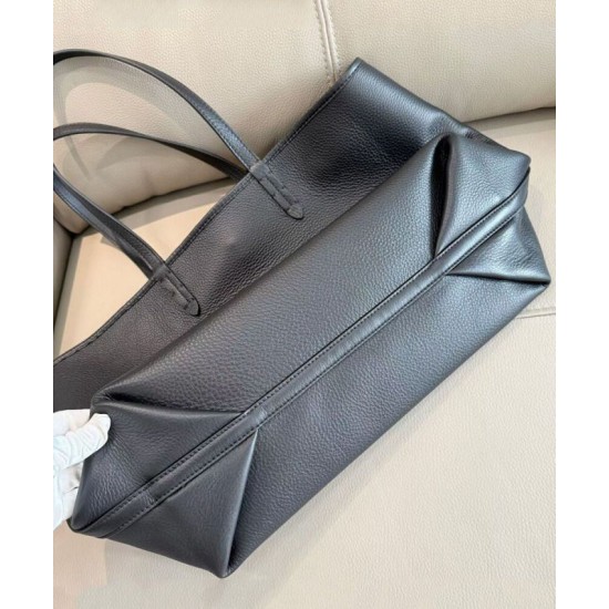 Replica Burberry Highlands Medium Tote Bag Black Clone Cheap