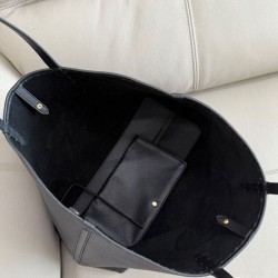 Replica Burberry Highlands Medium Tote Bag Black Clone Cheap