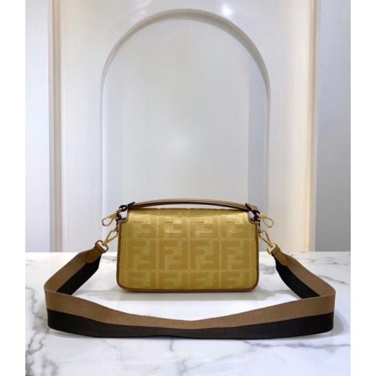 Replica Fendi Baguette Medium Bag Natural Straw Fake