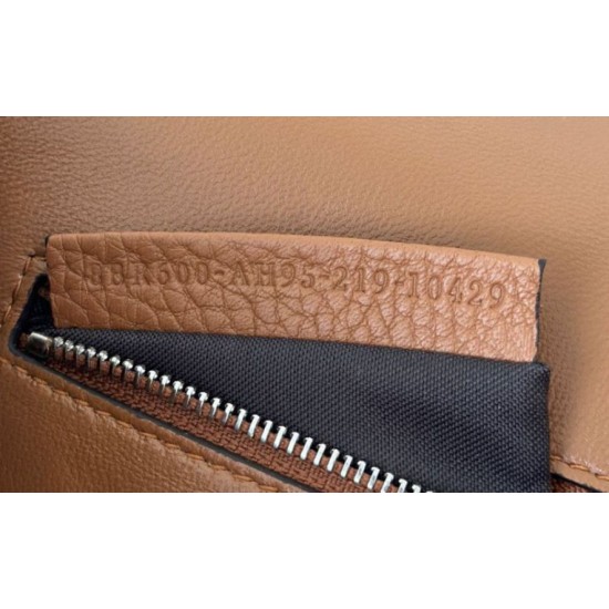 Replica Fendi Medium Baguette Selleria bag with 612 hand-sewn topstitche Brown