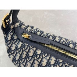 Replica Dior Small/Medium D-Journey Bag Dior Oblique Jacquard Blue Replica Dior Small/Medium D-Journey Bag Dior Oblique Jacquard Blue