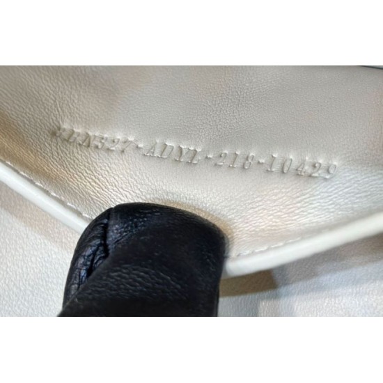 Replica Fendi Peekaboo ISeeU Small Selleria bag with 556 hand-sewn topstitches Beige