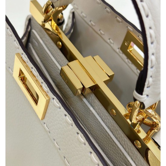 Replica Fendi Peekaboo ISeeU Small Selleria bag with 556 hand-sewn topstitches Beige