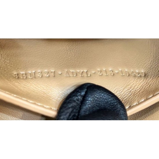 Replica Fendi Peekaboo ISeeU Small Selleria bag with 556 hand-sewn topstitches Brown