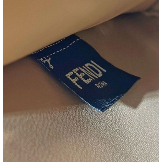 Replica Fendi Peekaboo ISeeU Small Selleria bag with 556 hand-sewn topstitches Brown