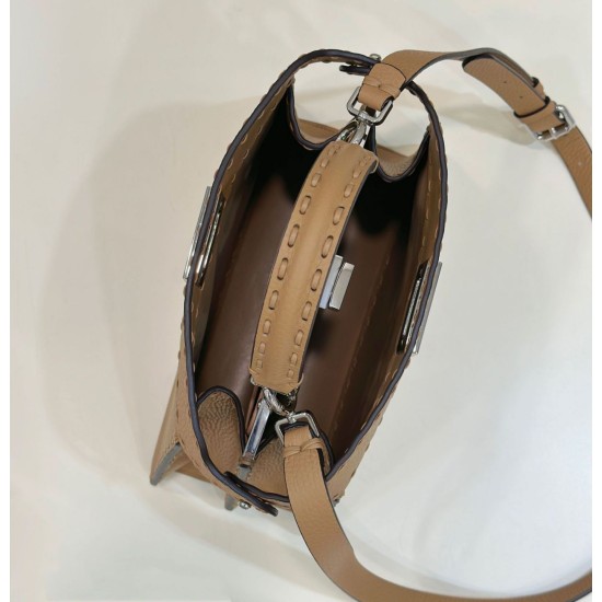 Replica Fendi Peekaboo ISeeU Small Selleria bag with 556 hand-sewn topstitches Brown