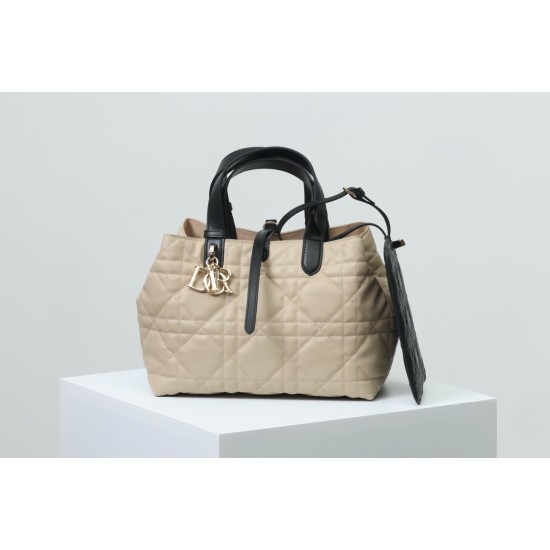 Replica Dior Medium Dior Toujours Macrocannage Bag Beige/Black