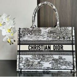 Replica Dior Medium Dior Book Tote Bag Embroidery Toile de Jouy Scotland Motif White/Black