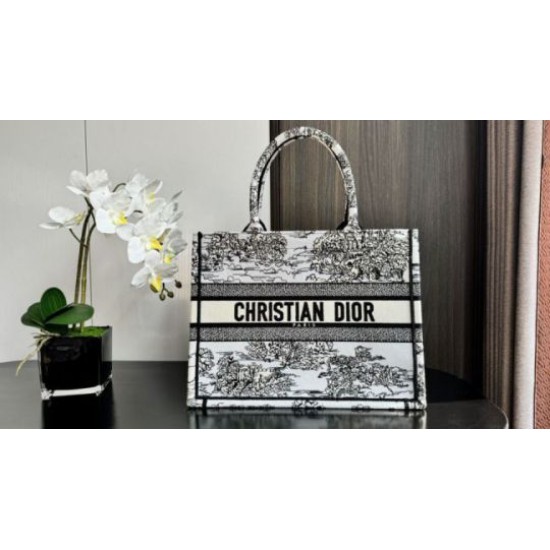 Replica Dior Medium Dior Book Tote Bag Embroidery Toile de Jouy Scotland Motif White/Black