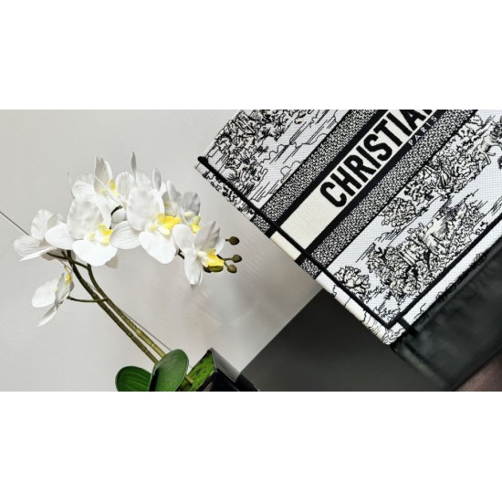 Replica Dior Medium Dior Book Tote Bag Embroidery Toile de Jouy Scotland Motif White/Black