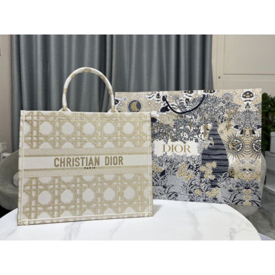 Replica Dior Medium/Large Book Tote Bag Oversized rattan embroidery White/Gold