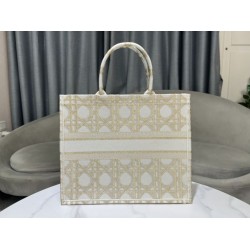 Replica Dior Medium/Large Book Tote Bag Oversized rattan embroidery White/Gold