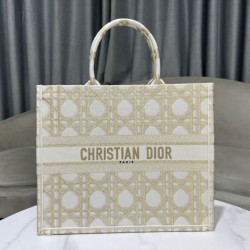 Replica Dior Medium/Large Book Tote Bag Oversized rattan embroidery White/Gold