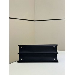 Replica Fendi by Marc jacobs peekaboo Bag Black