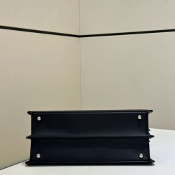 Replica Fendi by Marc jacobs peekaboo Bag Black