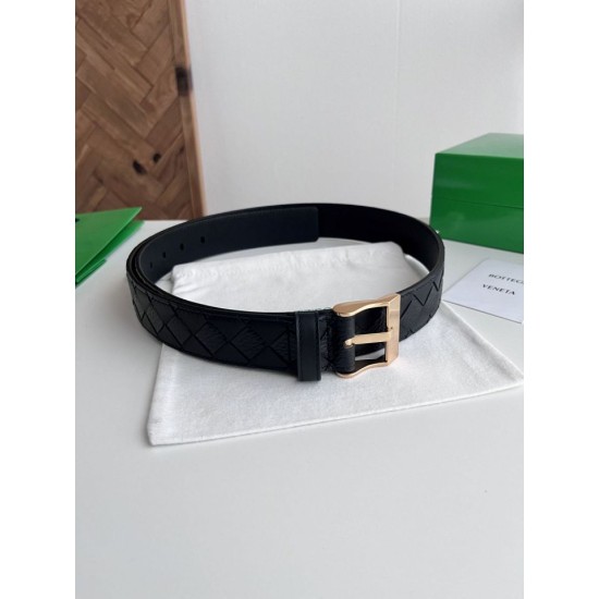 Best Replica Bottega Veneta Mens Intreccio Reversible Check Belt Black Gold Knockoff