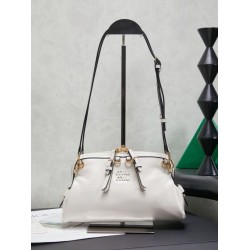 Best Replica Miu Miu Honey Caprice Shell Print Clutch Bag 5BF131 White Knockoff