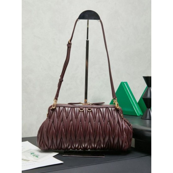 AAAAA Fake Miu Miu Caprice Quilted Nappa Clutch Bag 5BF130 Burgundy Dupe Best Replica Miu Miu Caprice Quilted Nappa Clutch Bag 5BF130 Burgundy Knockoff
