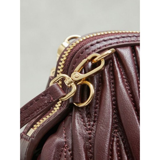 AAAAA Fake Miu Miu Caprice Quilted Nappa Clutch Bag 5BF130 Burgundy Dupe Best Replica Miu Miu Caprice Quilted Nappa Clutch Bag 5BF130 Burgundy Knockoff