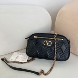 Best Replica Valentino Garavani Quiltie 67 Chain Handbag Black Lambskin Knockoff