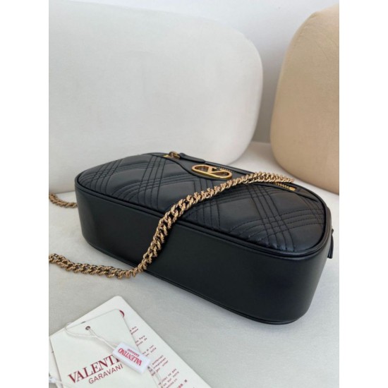 Best Replica Valentino Garavani Quiltie 67 Chain Handbag Black Lambskin Knockoff