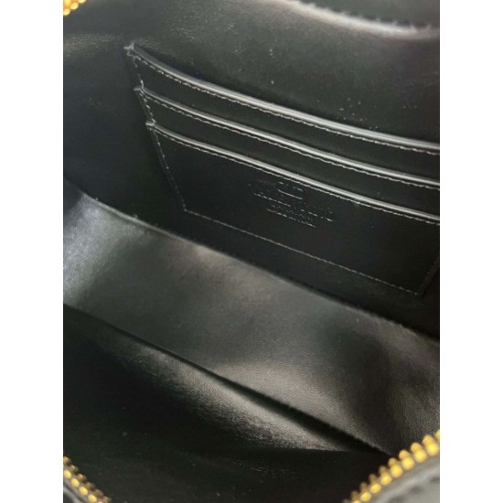 Best Replica Valentino Garavani Quiltie 67 Chain Handbag Black Lambskin Knockoff
