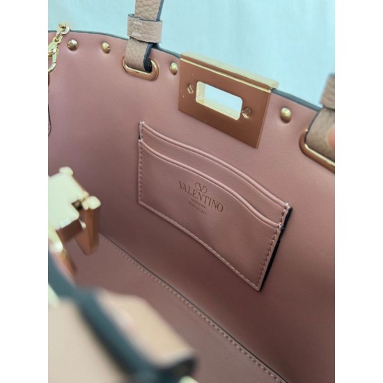 Best Replica Valentino Garavani Rockstud Small Shoulder Bag Knockoff