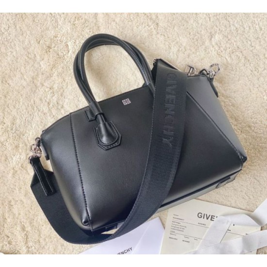 Best Replica Givenchy Small Antigona Bag Black Knockoff