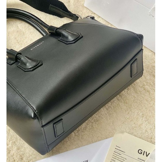 Best Replica Givenchy Small Antigona Bag Black Knockoff