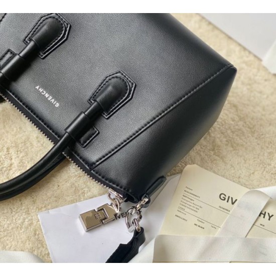 Best Replica Givenchy Small Antigona Bag Black Knockoff