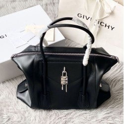 Best Replica Givenchy Medium Antigona Bag with Soft Closure Black Knockoff