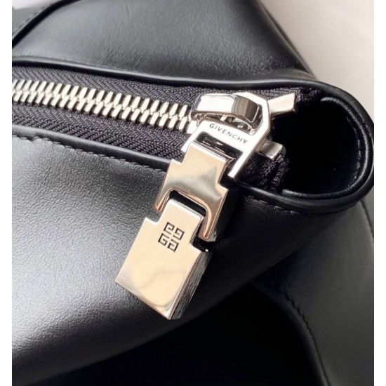 AAAAA Fake Givenchy Medium Antigona Bag with Soft Closure Black Dupe Best Replica Givenchy Medium Antigona Bag with Soft Closure Black Knockoff