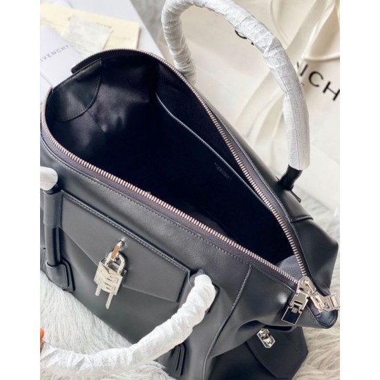 AAAAA Fake Givenchy Medium Antigona Bag with Soft Closure Black Dupe Best Replica Givenchy Medium Antigona Bag with Soft Closure Black Knockoff
