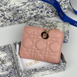 AAAAA Fake Lady Dior Card Holder with Flap and Iconic Cannage Stitching Black Dupe Best Replica Lady Dior Card Holder with Flap and Iconic Cannage Stitching Black Knockoff
