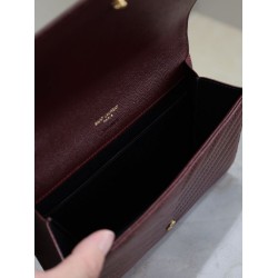 Replica YSL Saint Laurent Grain De Poudre Matelassé Chevron Envelope clutch bag burgundy Knockoff Fake YSL Saint Laurent Grain De Poudre Matelassé Chevron Envelope clutch bag burgundy Clone