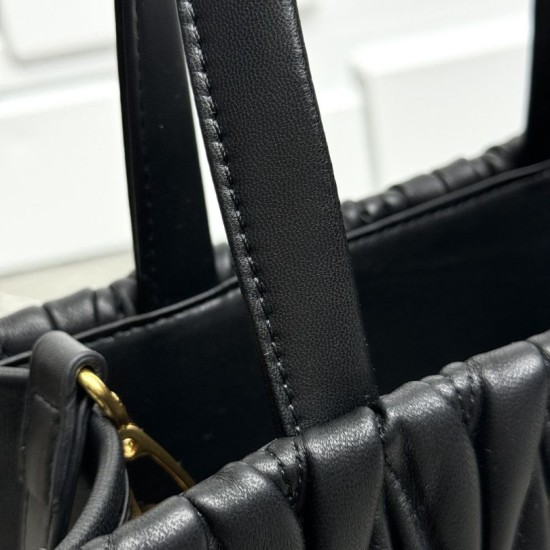 Premium Replica Miu Miu tote bag black quilted nappa Clone