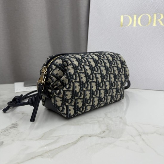 AAAA Fake Dior Bow clutch bag jacquard Oblique with blue motif Inspired Knockoff Premium Replica Dior Bow clutch bag jacquard Oblique with blue motif Clone