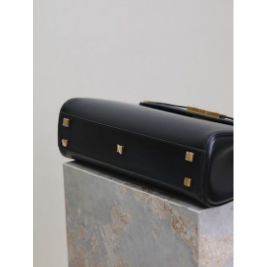 AAAA Fake YSL Saint Laurent Manhattan shoulder bag Black Inspired Knockoff Premium Replica YSL Saint Laurent Manhattan shoulder bag Black Clone