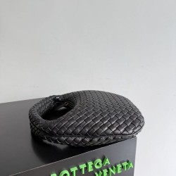 Premium Replica Bottega Veneta Small/Medium Veneta Hobo Bag Black Clone