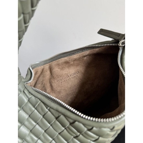 Premium Replica Bottega Veneta Small/Medium Veneta Hobo Bag Green Clone