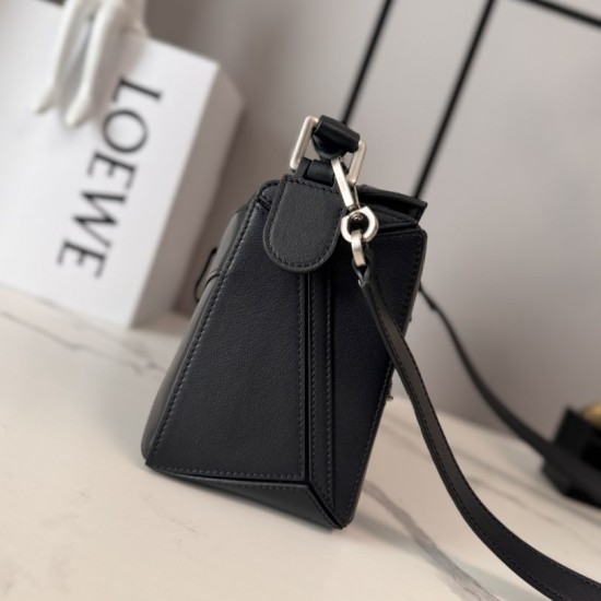 Premium Replica Loewe Panta Puzzle Small Bag Black Clone