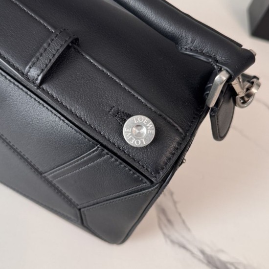 Premium Replica Loewe Panta Puzzle Small Bag Black Clone